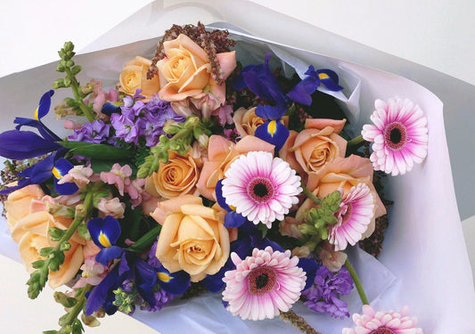 Roam Studio is Now Delivering Flowers to Your Door!